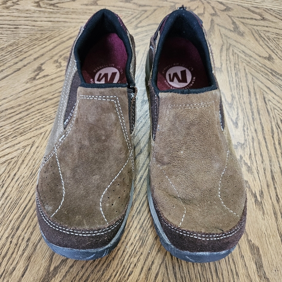 Merrell Shoes - Merrell dark earth performance footwear woman’s shoes size 7.5